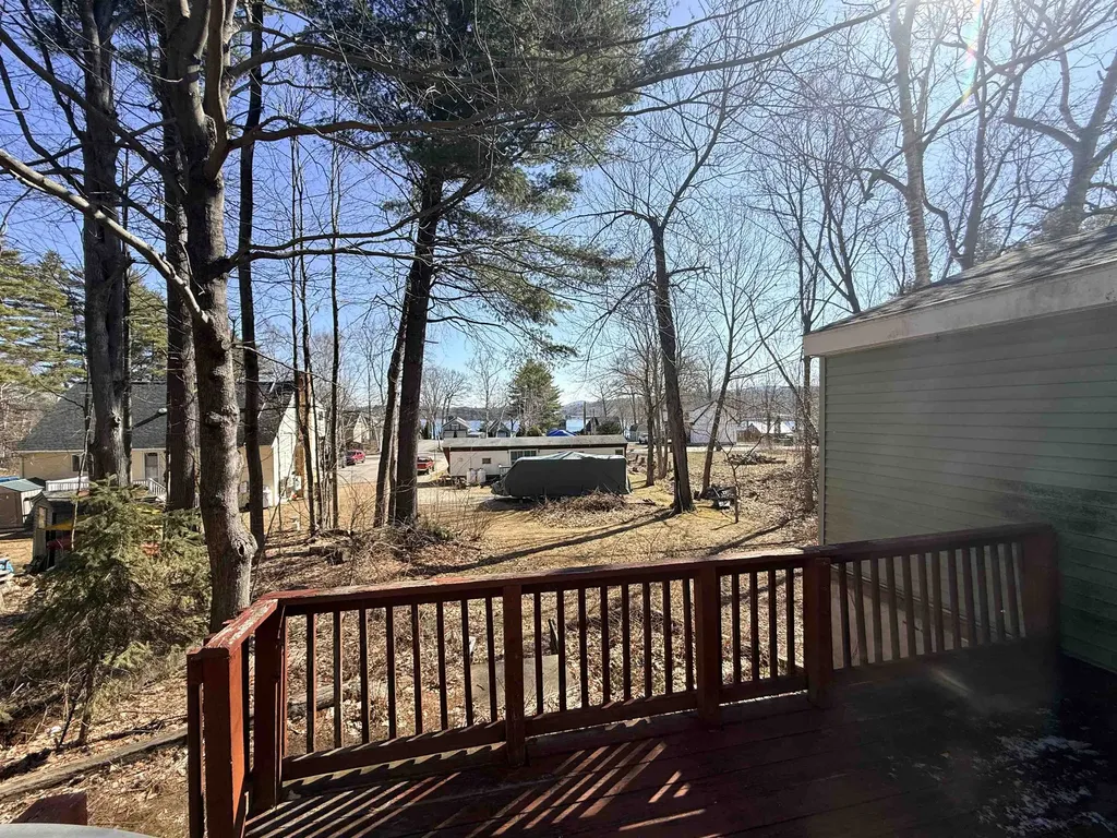 21 Arlington Street Laconia NH 03246