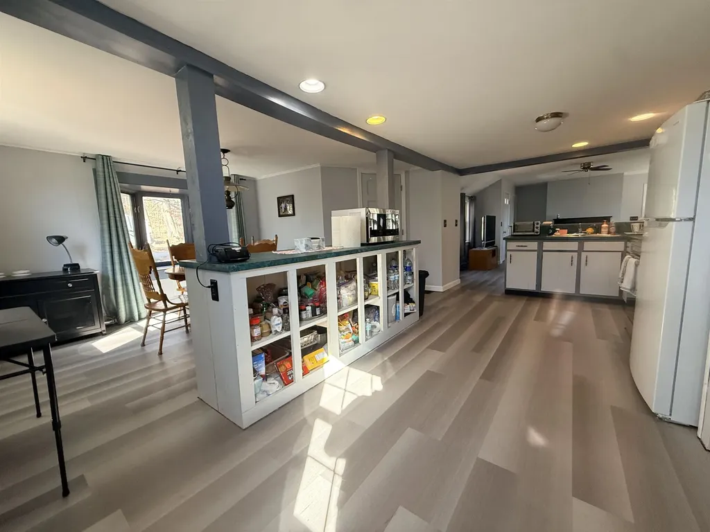 21 Arlington Street Laconia NH 03246