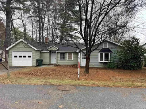 21 Arlington Street Laconia NH 03246