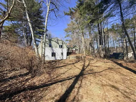 21 Arlington Street Laconia NH 03246