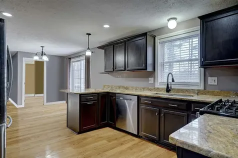 74 Rosecliff Lane Manchester NH 03109
