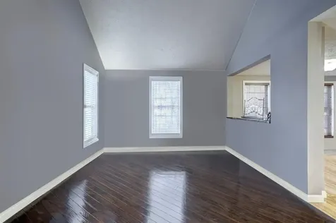 74 Rosecliff Lane Manchester NH 03109