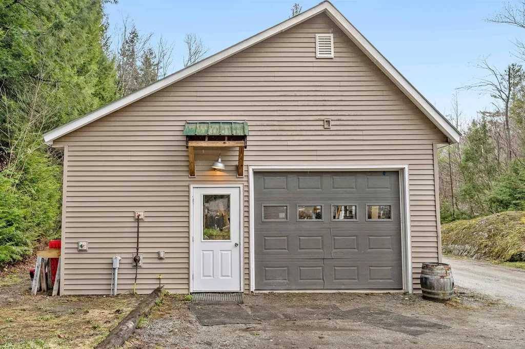 3301 Vt Route 100 Warren VT 05674