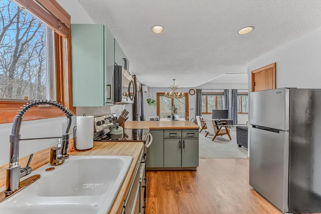 62 Isaax Fox Drive Campton NH 03223