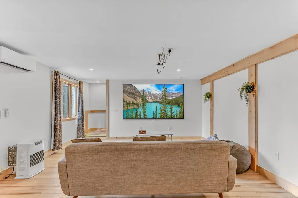 62 Isaax Fox Drive Campton NH 03223