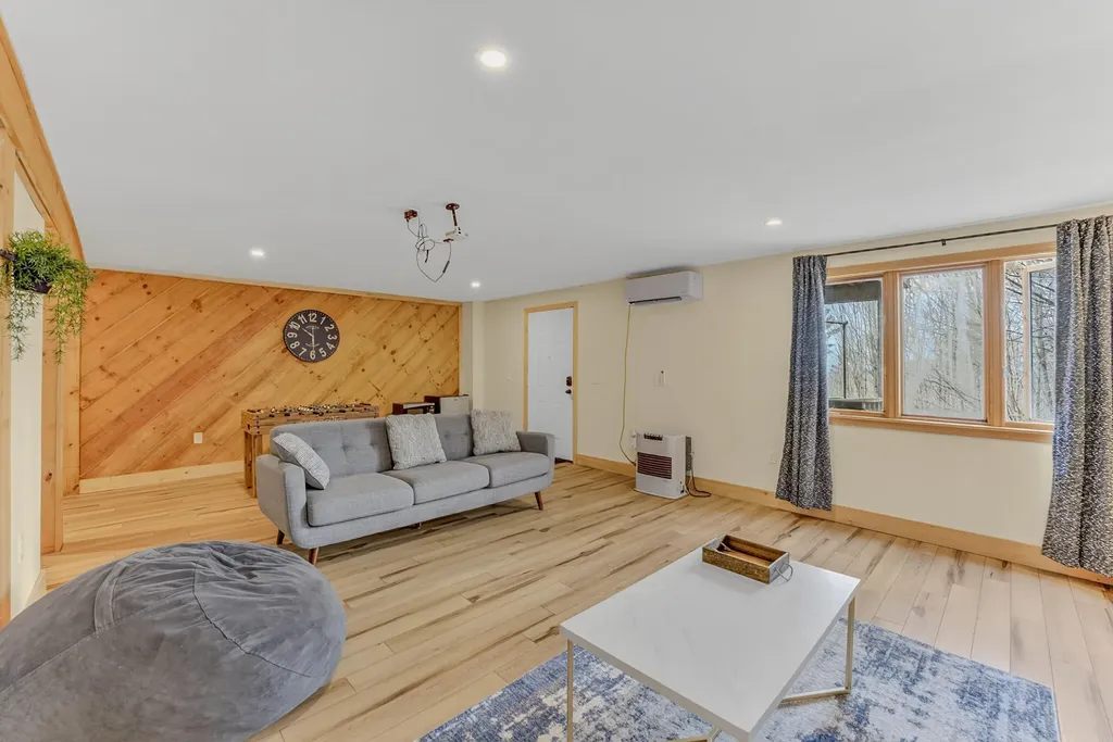 62 Isaax Fox Drive Campton NH 03223