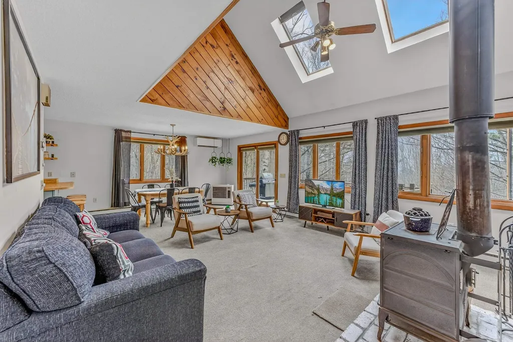 62 Isaax Fox Drive Campton NH 03223