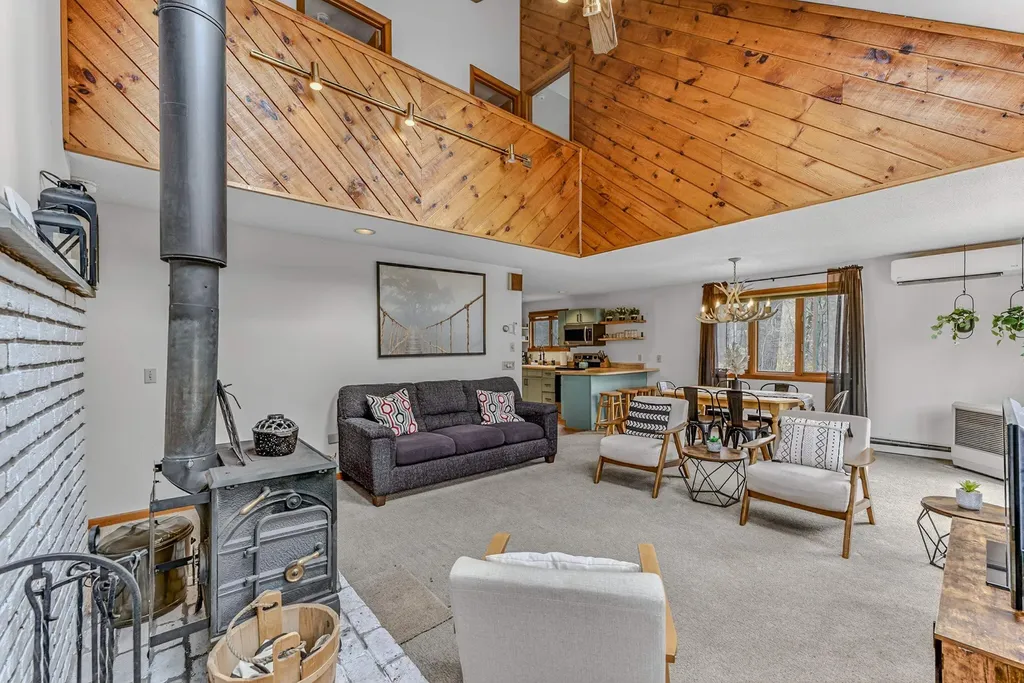 62 Isaax Fox Drive Campton NH 03223