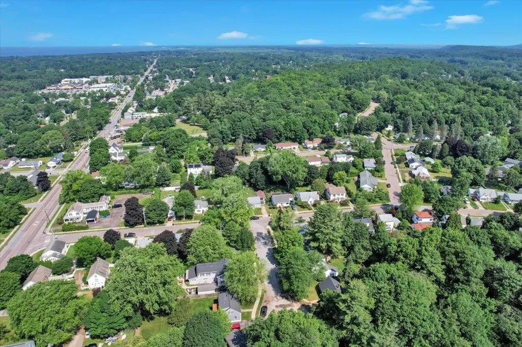 24 Bennington Court Burlington VT 05408