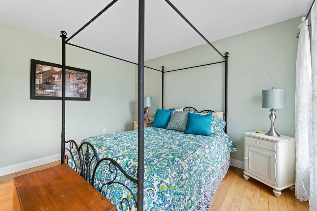 105 Pemigewasset Shores Drive Bristol NH 03222