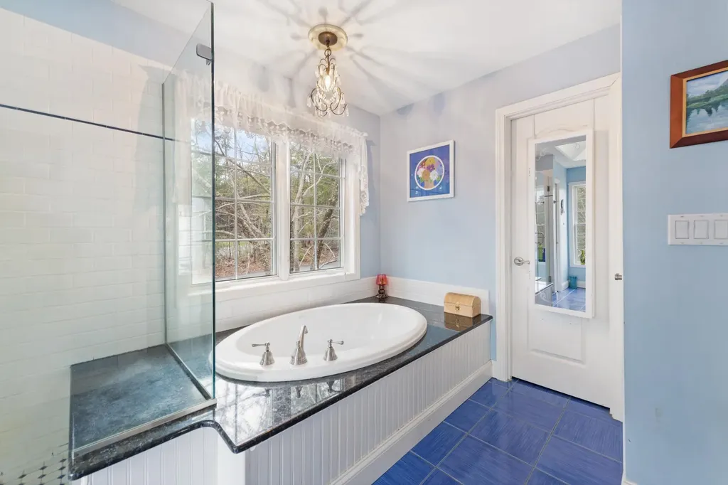 105 Pemigewasset Shores Drive Bristol NH 03222