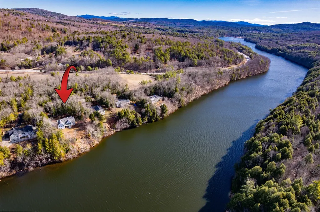 105 Pemigewasset Shores Drive Bristol NH 03222