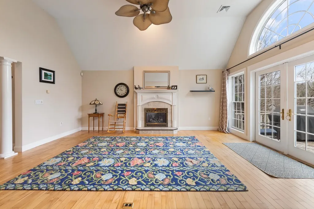 105 Pemigewasset Shores Drive Bristol NH 03222