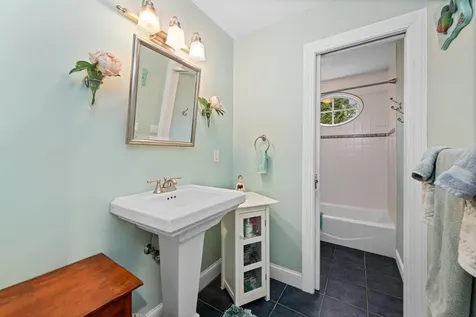 105 Pemigewasset Shores Drive Bristol NH 03222