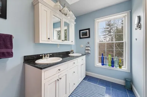 105 Pemigewasset Shores Drive Bristol NH 03222
