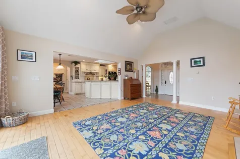 105 Pemigewasset Shores Drive Bristol NH 03222