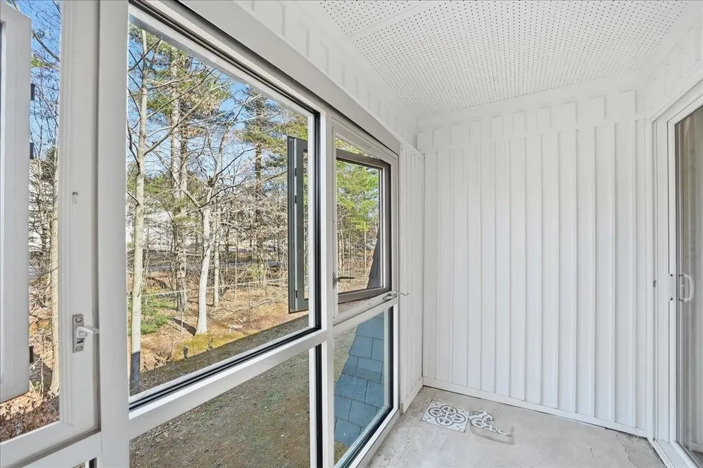 125 Kennedy Drive South Burlington VT 05403