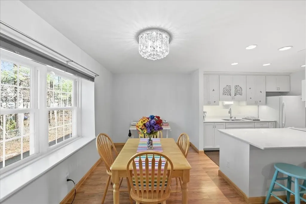 125 Kennedy Drive South Burlington VT 05403