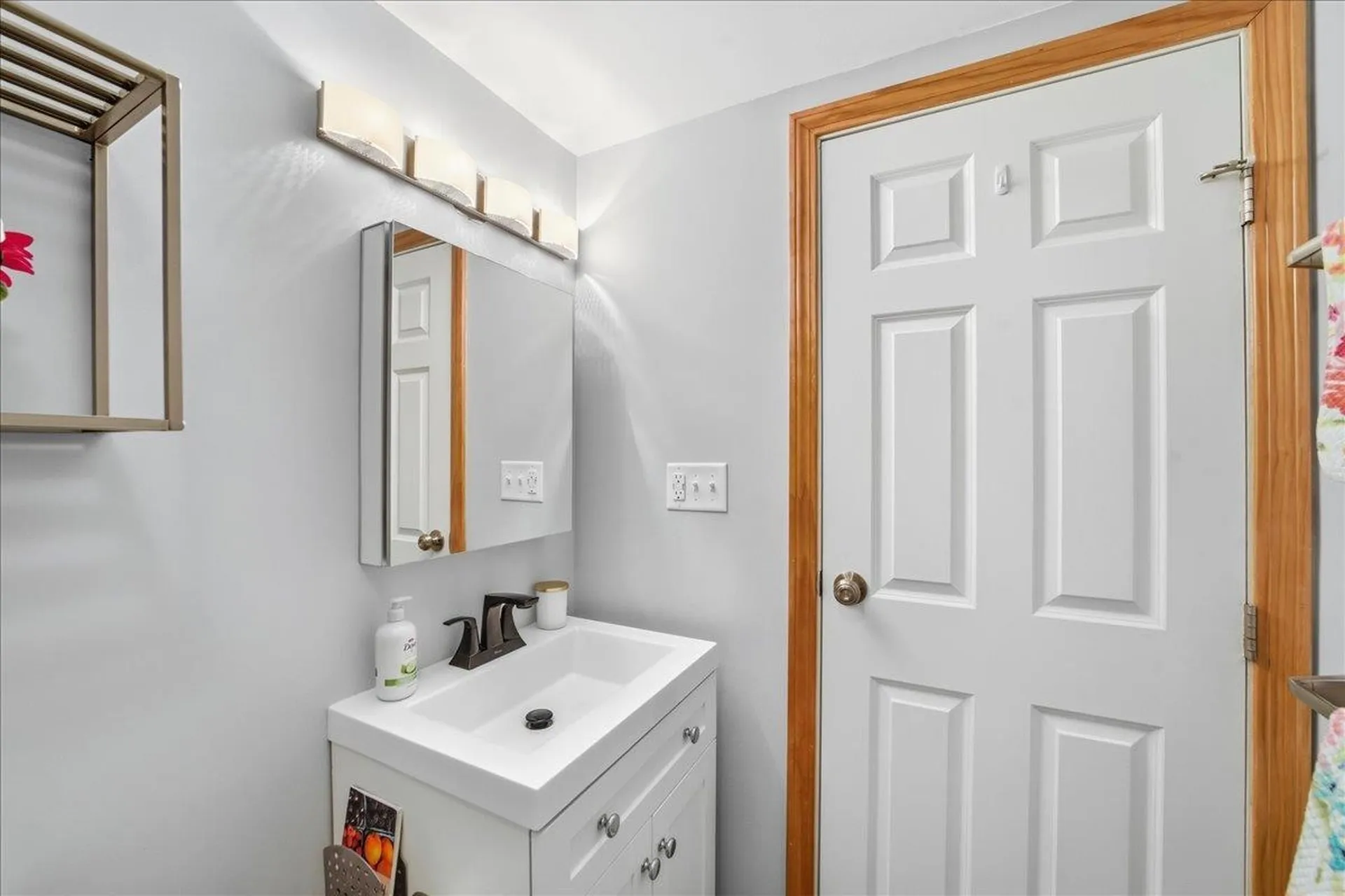 125 Kennedy Drive South Burlington VT 05403
