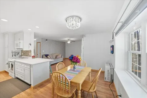 125 Kennedy Drive South Burlington VT 05403