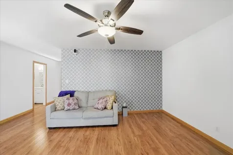 125 Kennedy Drive South Burlington VT 05403