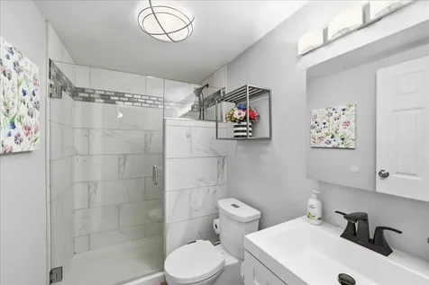 125 Kennedy Drive South Burlington VT 05403
