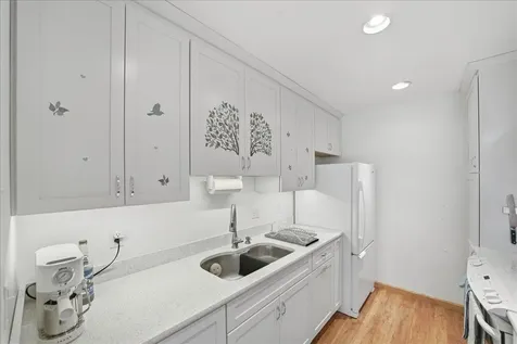 125 Kennedy Drive South Burlington VT 05403