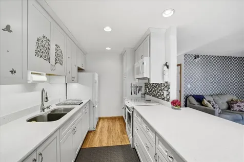125 Kennedy Drive South Burlington VT 05403