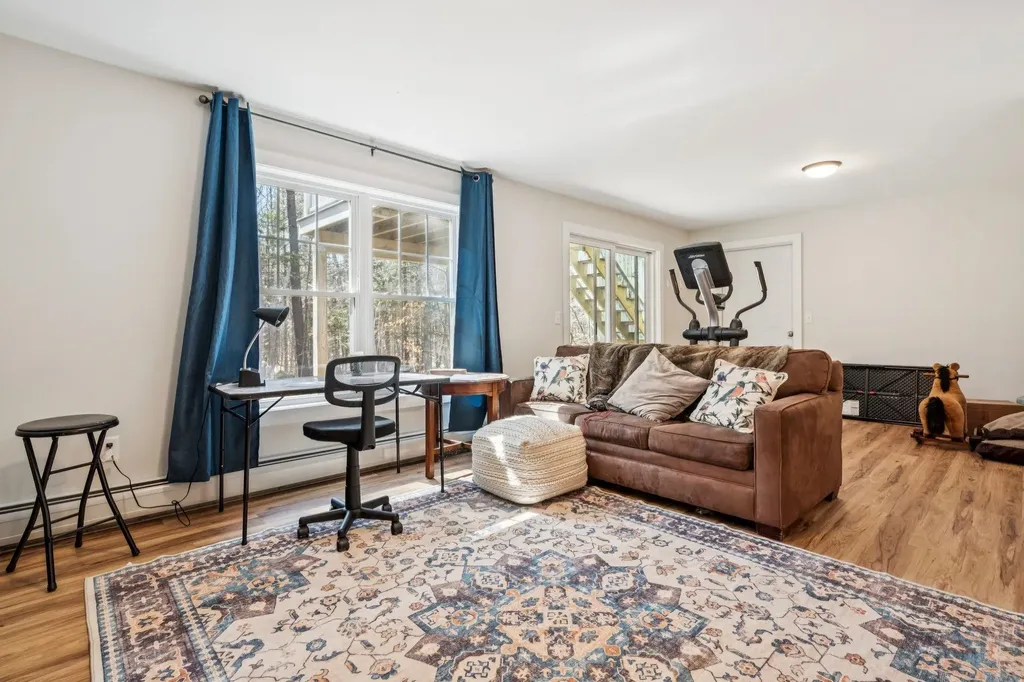 21 Caldwell Lane Sunapee NH 03782