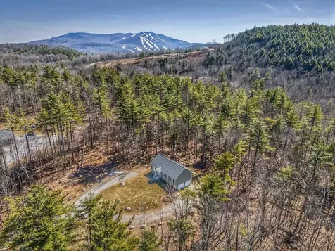 21 Caldwell Lane Sunapee NH 03782