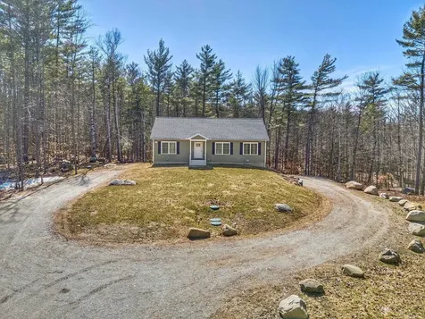 21 Caldwell Lane Sunapee NH 03782