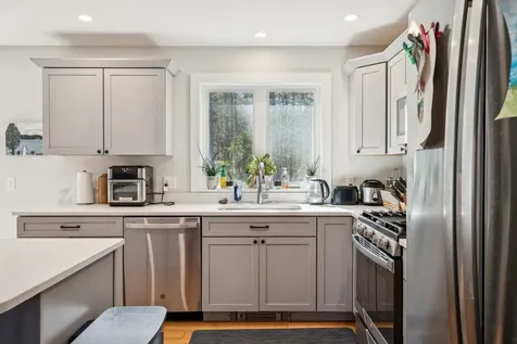 21 Caldwell Lane Sunapee NH 03782