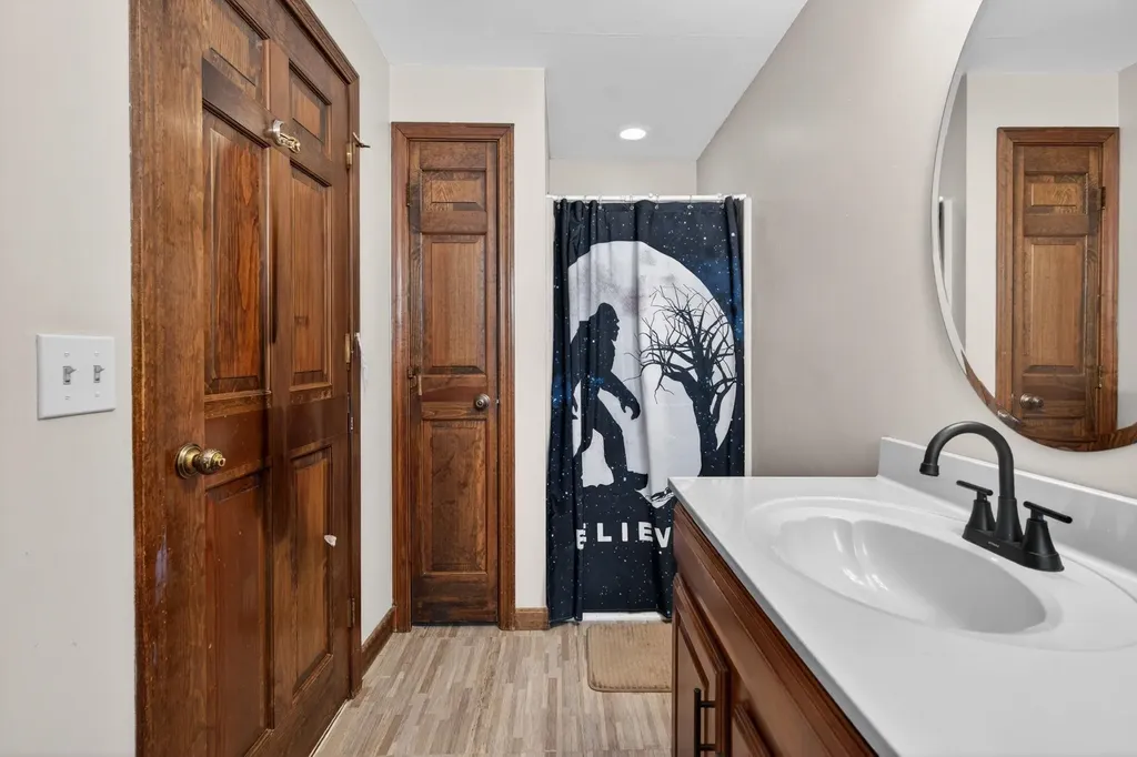 16 Berkeley Street Pelham NH 03076