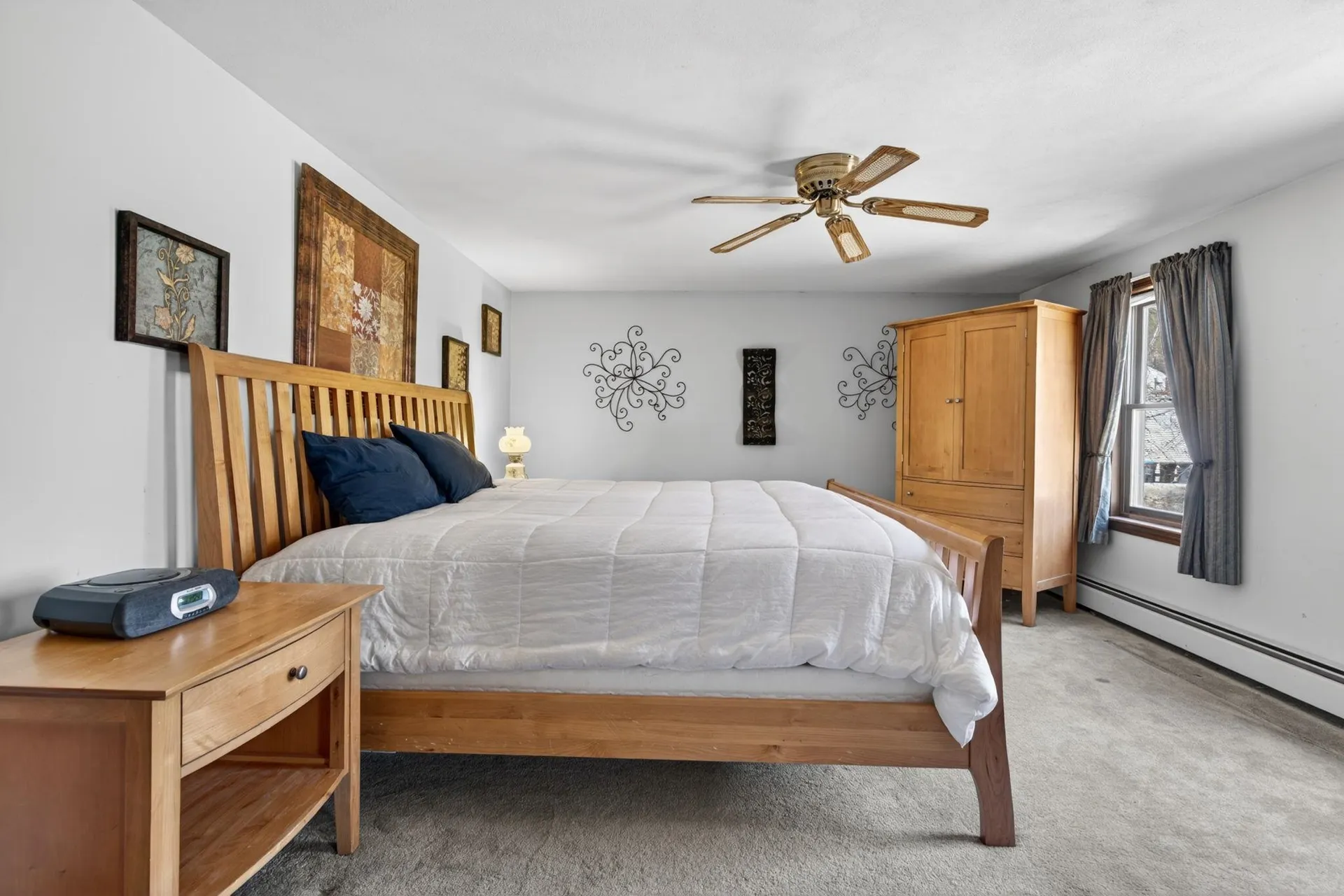 16 Berkeley Street Pelham NH 03076