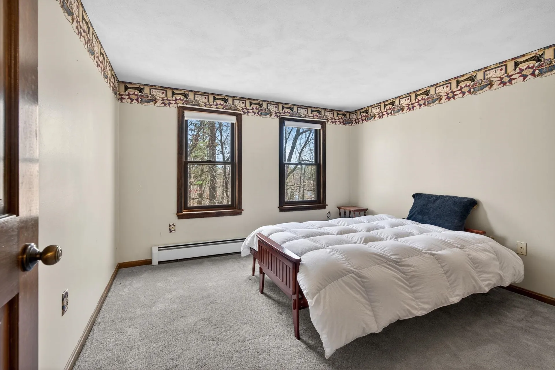 16 Berkeley Street Pelham NH 03076
