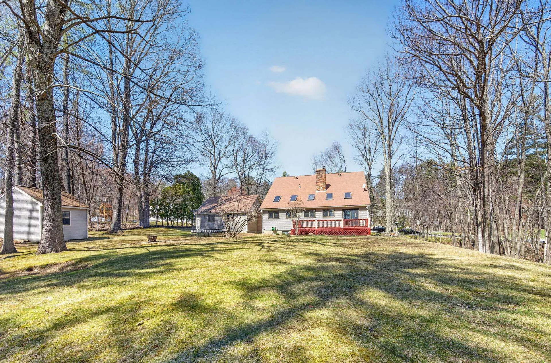 16 Berkeley Street Pelham NH 03076