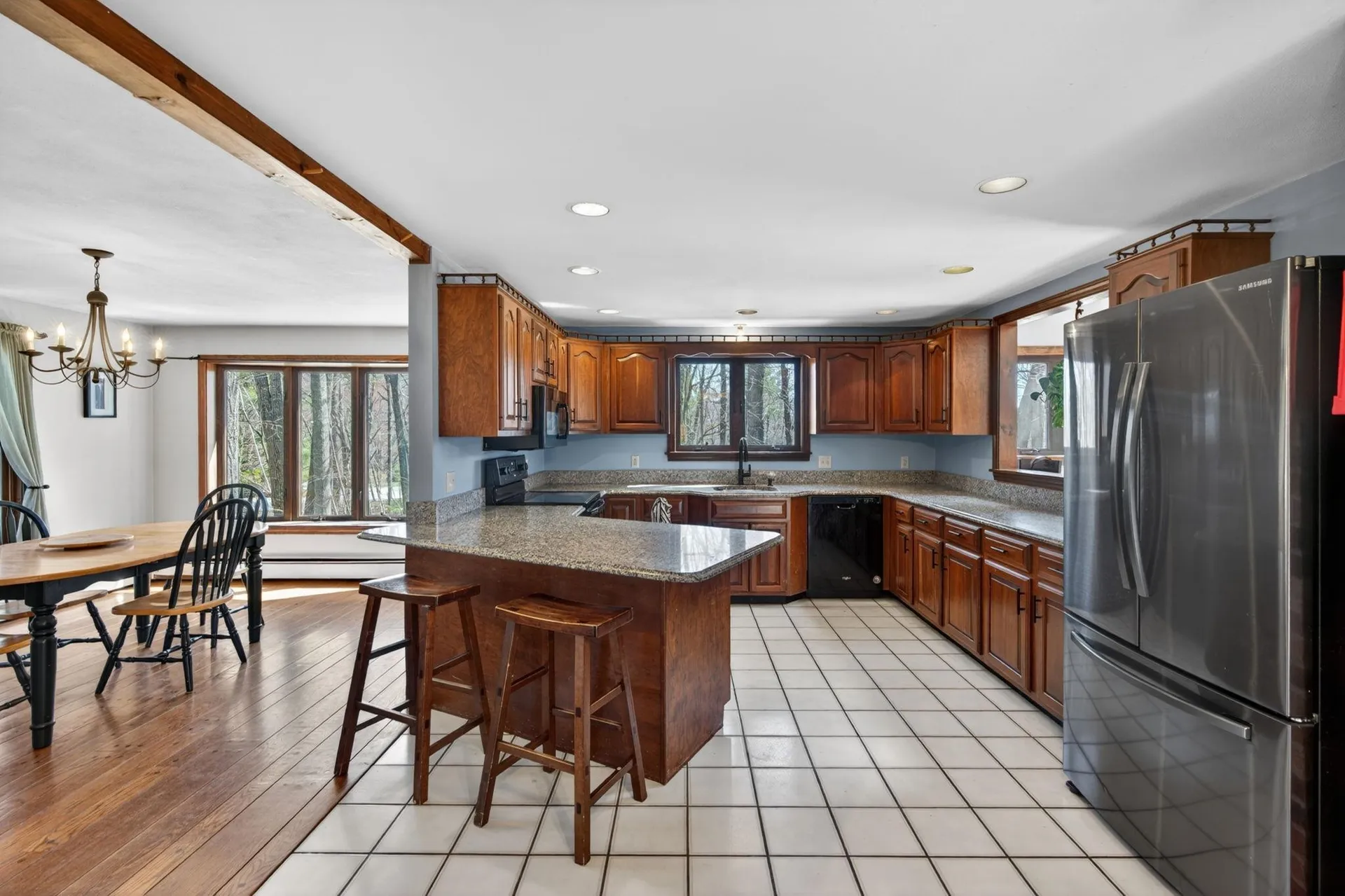 16 Berkeley Street Pelham NH 03076