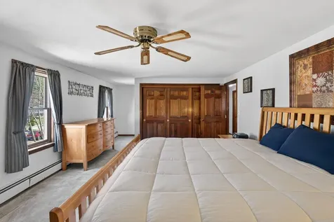 16 Berkeley Street Pelham NH 03076