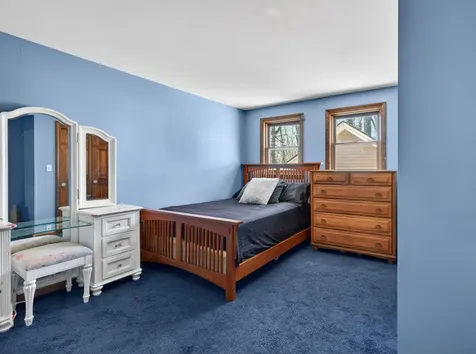16 Berkeley Street Pelham NH 03076