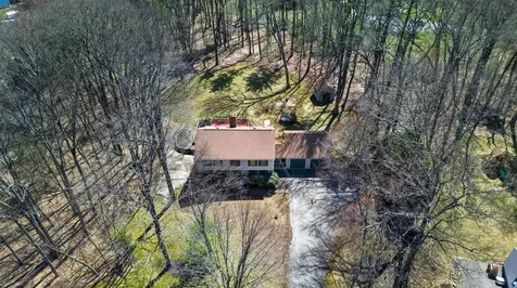 16 Berkeley Street Pelham NH 03076