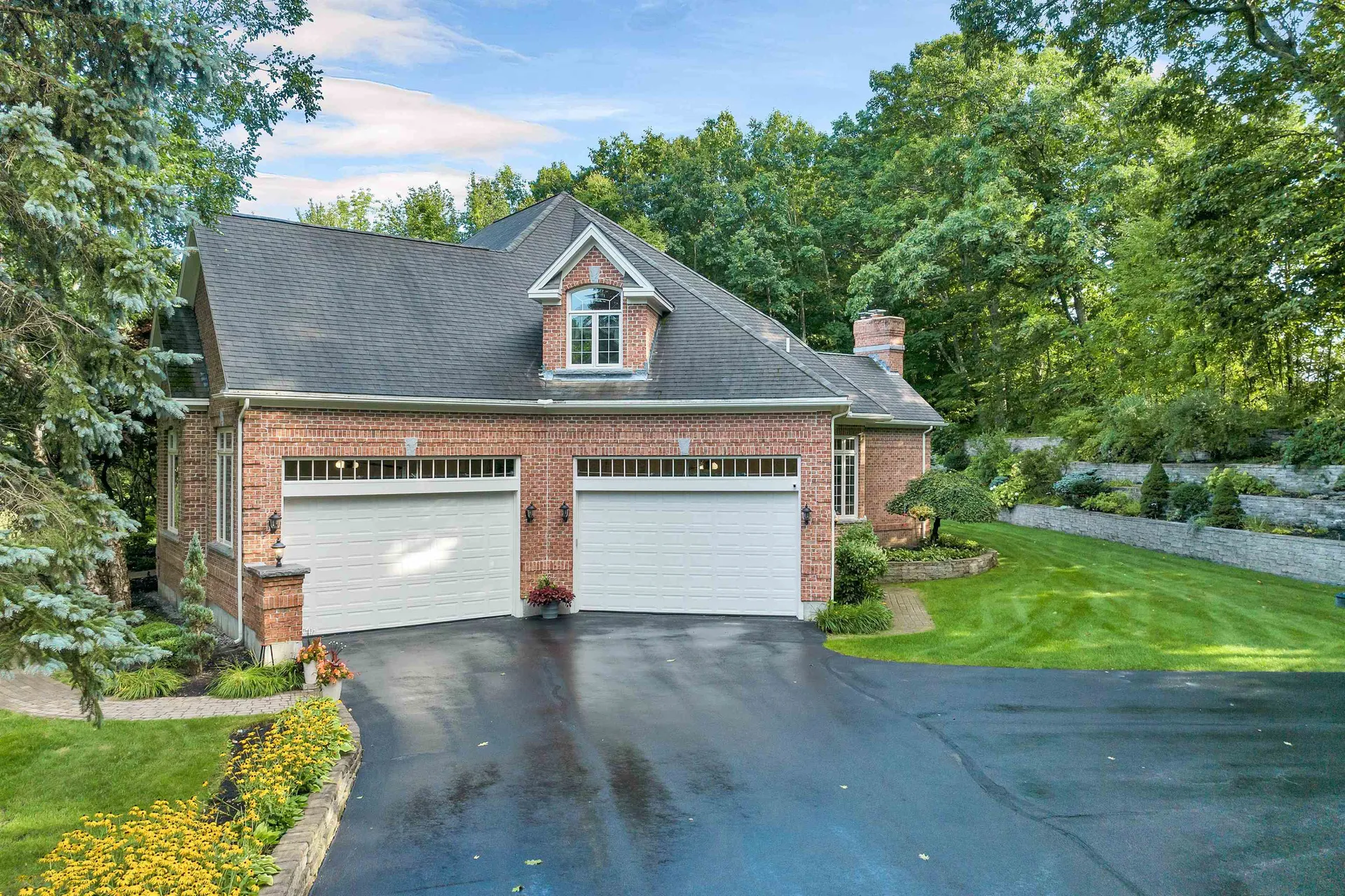 60 Riddle Drive Bedford NH 03110