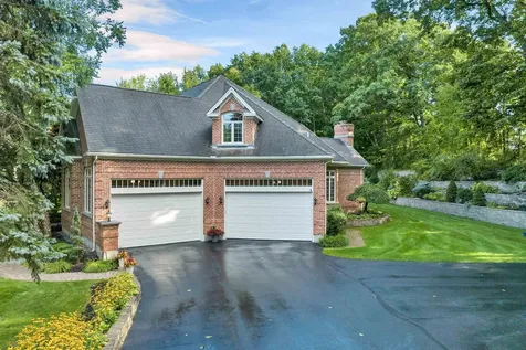 60 Riddle Drive Bedford NH 03110