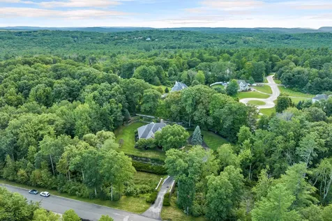 60 Riddle Drive Bedford NH 03110