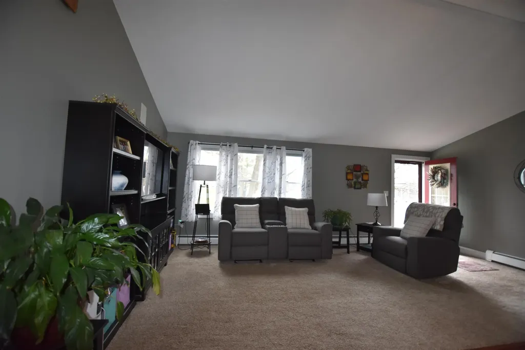 9 Maple Manor Vergennes VT 05491