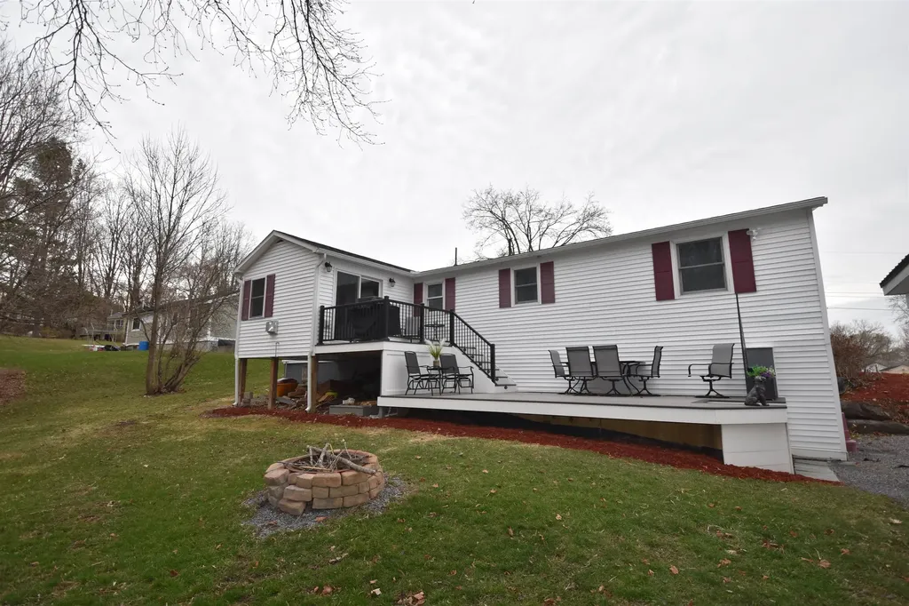 9 Maple Manor Vergennes VT 05491