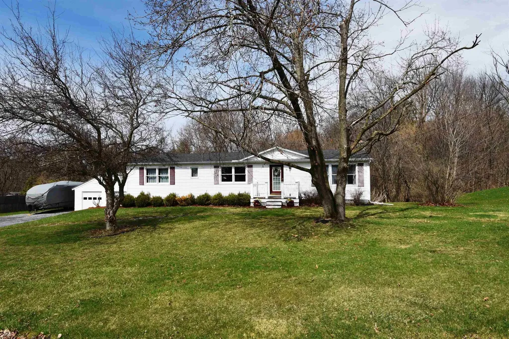 9 Maple Manor Vergennes VT 05491