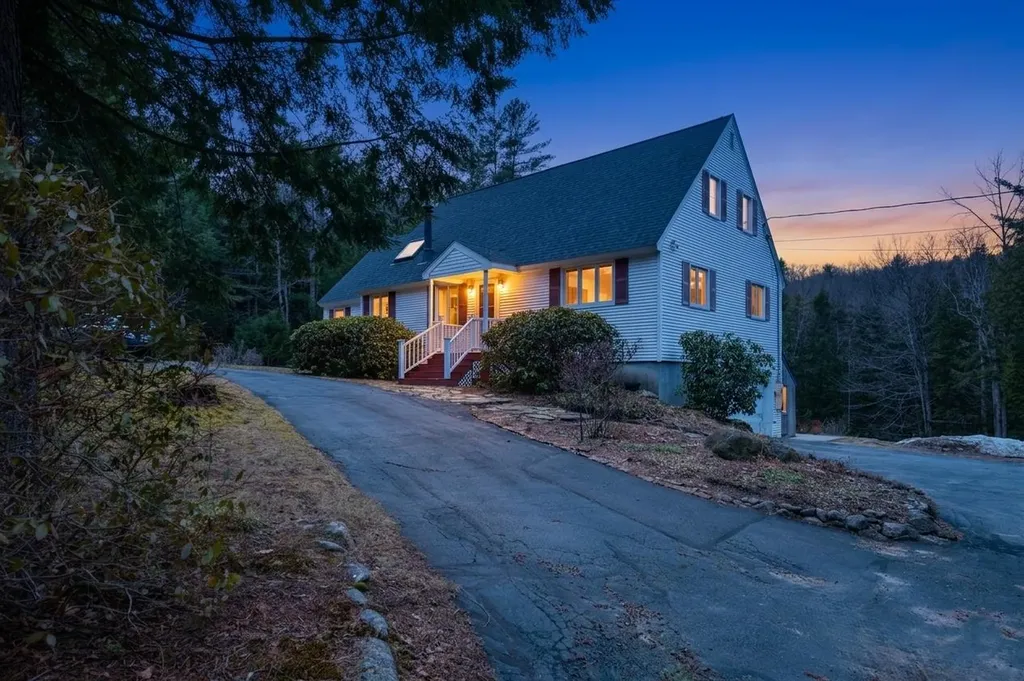 126 Hobart Hill Road Hebron NH 03241