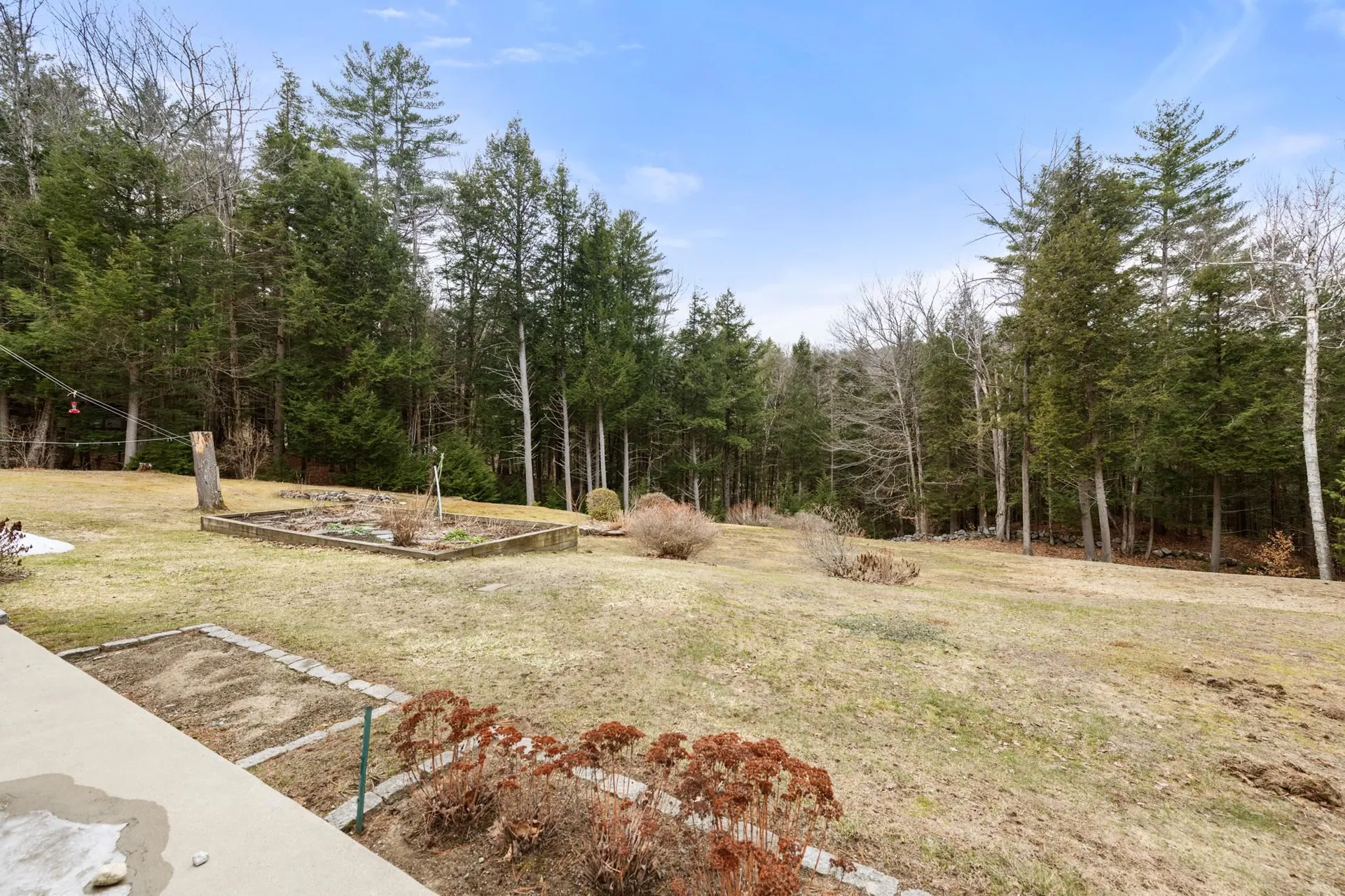 126 Hobart Hill Road Hebron NH 03241