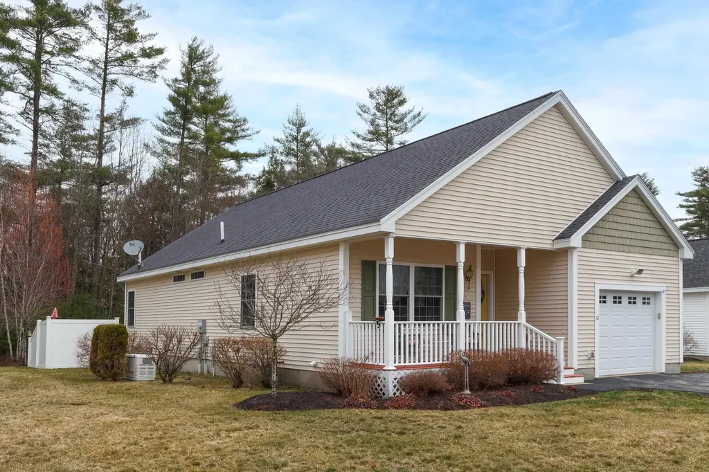 12 Jonathan Drive Concord NH 03303