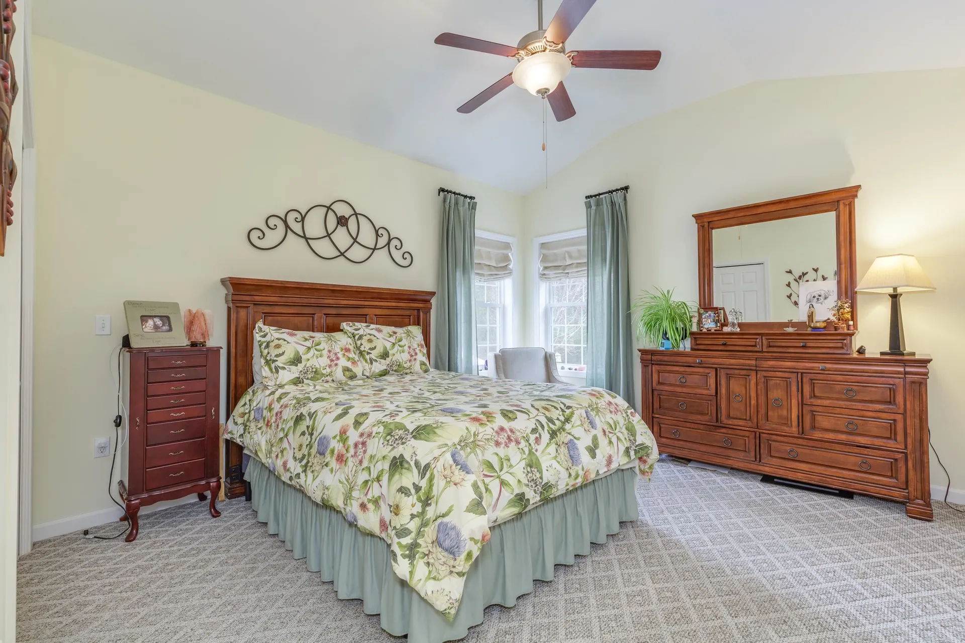 12 Jonathan Drive Concord NH 03303